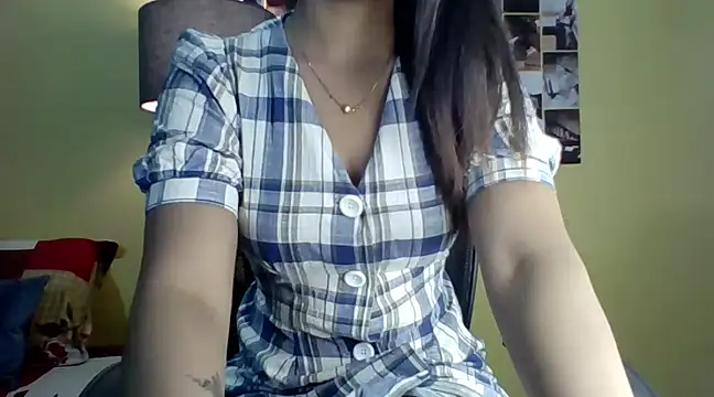 Snapshot of Nicole-wallace chatting on January 2025 04:19:02 AM Nicole-wallace online show from January 2025 04:19:02 AM