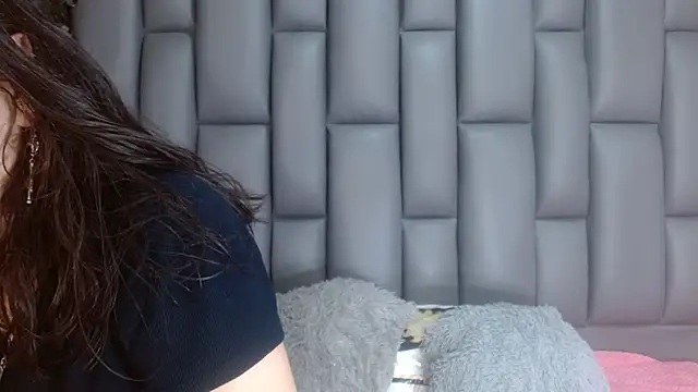 angelina ny online show from November 2025 01:51:01 PM