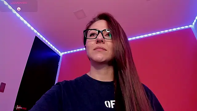 Ich Bin Julia online show from June 2026 09:54:01 AM