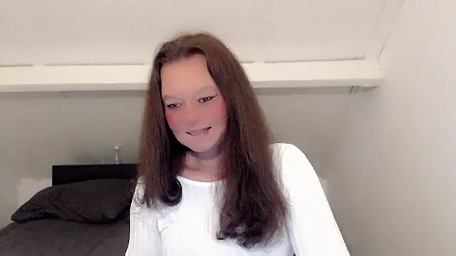 roxanna24 online show from February 2026 10:33:01 PM