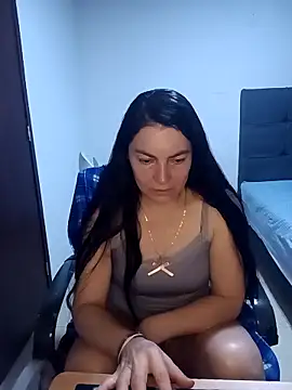 renata hot1 online show from February 2025 01:02:02 AM