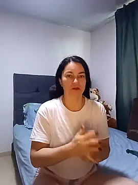 renata hot1 online show from March 2025 09:56:01 PM