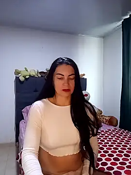 renata hot1 online show from September 2025 07:39:01 PM