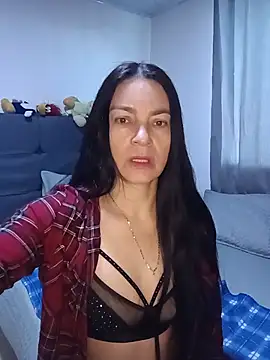 Snapshot of renata_hot1 chatting on May 2026 10:08:02 PM renata hot1 online show from May 2026 10:08:02 PM