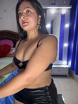 Snapshot of cristina1800 chatting on September 2025 03:49:01 AM cristina1800 online show from September 2025 03:49:01 AM
