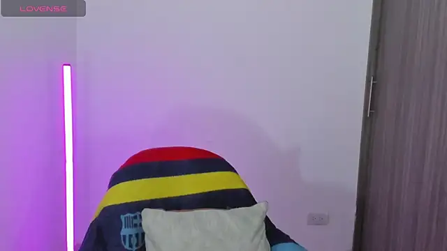 Natasha su  online show from March 2026 05:03:01 AM