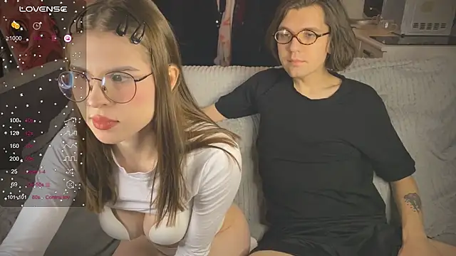 Snapshot of passiondesire_ chatting on February 2025 09:04:02 PM passiondesire  online show from February 2025 09:04:02 PM