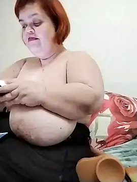 Snapshot of MIDGET-TITS chatting on February 2025 06:15:02 PM MIDGET-TITS online show from February 2025 06:15:02 PM