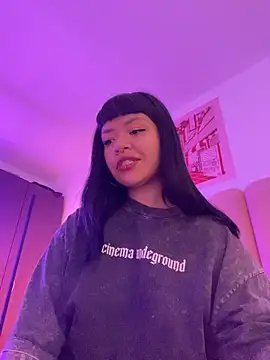 Snapshot of Ashley_Chriss chatting on December 2025 01:12:02 AM Ashley Chriss online show from December 2025 01:12:02 AM