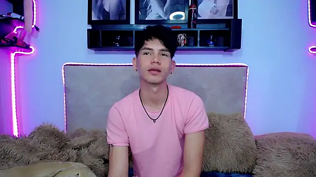 Tayson Rivers online show from December 2024 03:32:02 PM