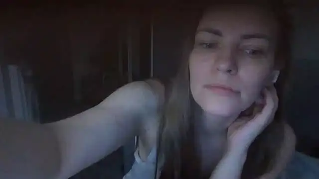 Snapshot of AnnaDiamond1 chatting on June 2026 01:53:02 PM AnnaDiamond1 online show from June 2026 01:53:02 PM