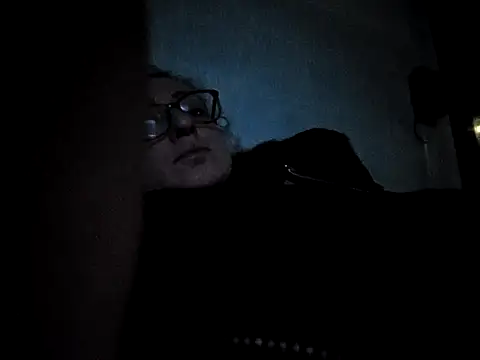 Snapshot of 050775 chatting on March 2025 11:12:02 PM 050775 online show from March 2025 11:12:02 PM