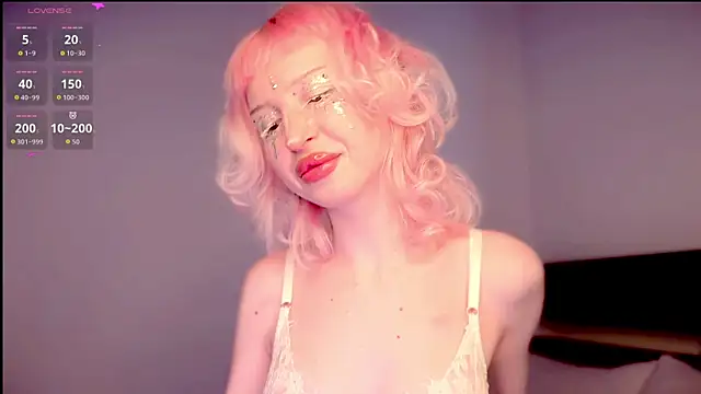 LinaEvans online show from February 2026 06:02:02 PM