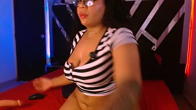 Snapshot of MelannyTylor chatting on November 2025 04:26:02 AM MelannyTylor online show from November 2025 04:26:02 AM