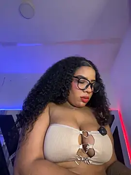 Snapshot of MelannyTylor chatting on December 2025 09:57:01 PM MelannyTylor online show from December 2025 09:57:01 PM