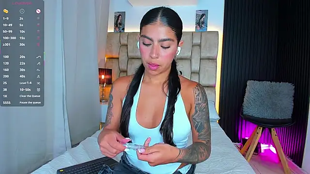 little sophie18 online show from March 2026 08:14:01 PM