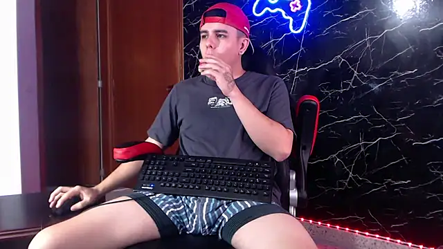 Snapshot of maty_hardx chatting on January 2025 01:35:01 PM maty hardx online show from January 2025 01:35:01 PM