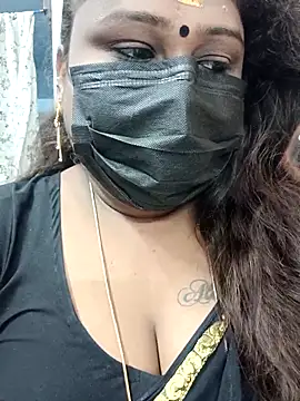 Snapshot of simran21 chatting on March 2025 12:41:01 PM simran21 online show from March 2025 12:41:01 PM