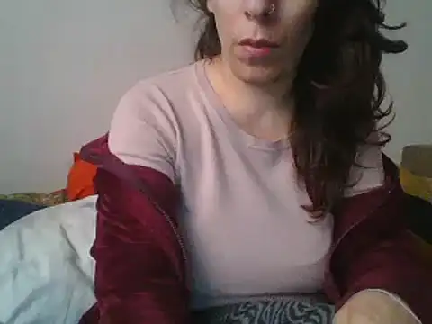 Snapshot of hairygirl80 chatting on December 2024 01:13:02 PM hairygirl80 online show from December 2024 01:13:02 PM