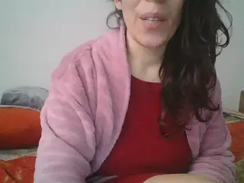 Snapshot of hairygirl80 chatting on January 2025 09:08:02 AM hairygirl80 online show from January 2025 09:08:02 AM
