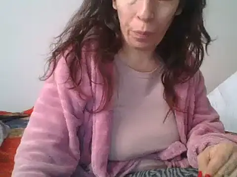 Snapshot of hairygirl80 chatting on February 2025 09:14:02 AM hairygirl80 online show from February 2025 09:14:02 AM