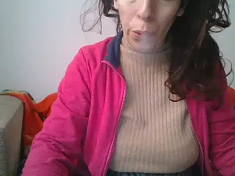 Snapshot of hairygirl80 chatting on February 2025 08:49:01 AM hairygirl80 online show from February 2025 08:49:01 AM