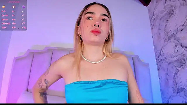 Lucy Vega online show from March 2025 11:48:01 AM