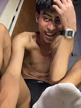 Mauuu18 online show from May 2026 11:45:02 PM