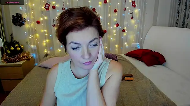 Snapshot of Katherine_Fox chatting on December 2024 10:19:01 AM Katherine Fox online show from December 2024 10:19:01 AM