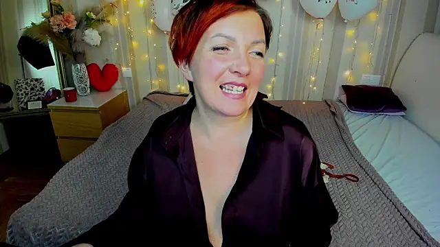 Snapshot of Katherine_Fox chatting on February 2025 10:42:01 PM Katherine Fox online show from February 2025 10:42:01 PM