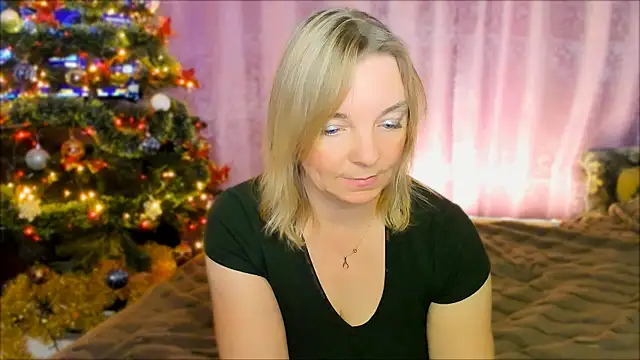 Regina  blue online show from December 2024 03:52:01 PM