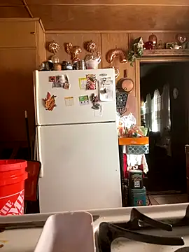 SmokingSloth online show from December 2025 09:11:01 PM