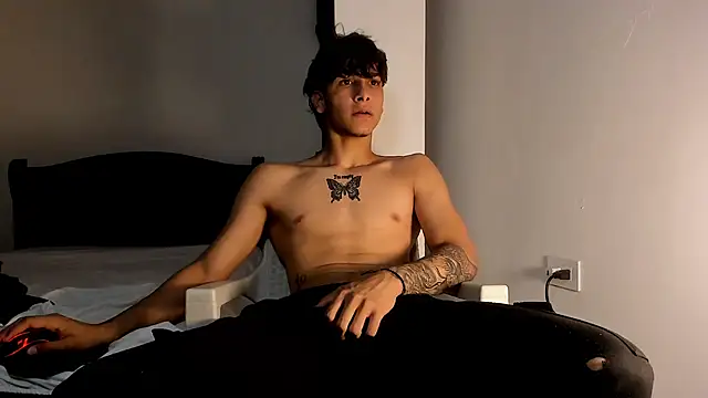 Snakebutterfly online show from January 2025 07:52:02 AM