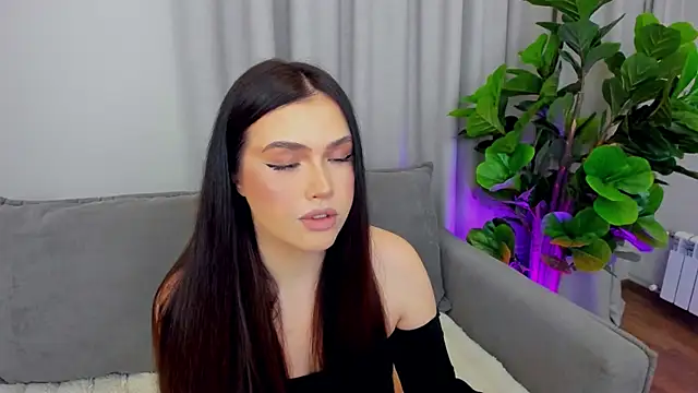 sexyangeloux online show from April 2026 09:35:01 PM