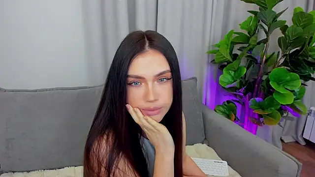 sexyangeloux online show from April 2026 10:18:01 PM