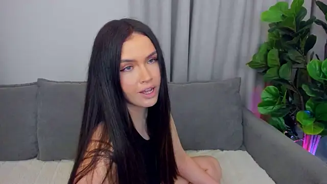 sexyangeloux online show from May 2026 10:50:01 PM