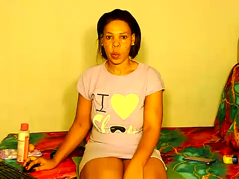 Snapshot of White_Porshe chatting on November 2025 11:32:02 PM White Porshe online show from November 2025 11:32:02 PM