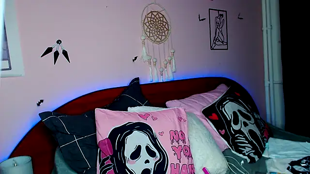 Snapshot of MoonAgnes chatting on January 2025 11:24:01 PM MoonAgnes online show from January 2025 11:24:01 PM