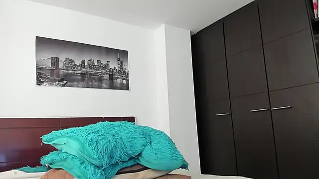 chicafitcaliente online show from February 2026 08:51:01 PM