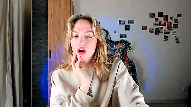 Snapshot of Niky__Jess chatting on December 2024 05:45:02 AM Niky Jess online show from December 2024 05:45:02 AM