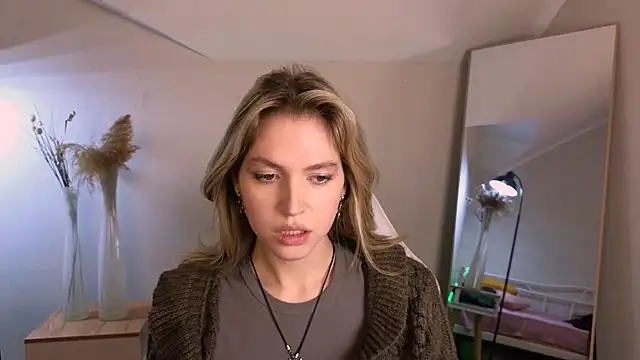 Snapshot of Niky__Jess chatting on January 2025 08:11:01 PM Niky Jess online show from January 2025 08:11:01 PM