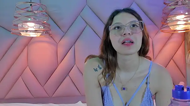 AngelaaCute  online show from January 2025 06:02:01 PM