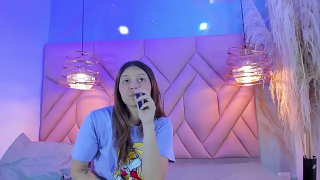 AngelaaCute  online show from March 2025 12:12:01 PM