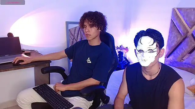 Snapshot of nickolas_moon chatting on March 2025 06:05:02 PM nickolas moon online show from March 2025 06:05:02 PM