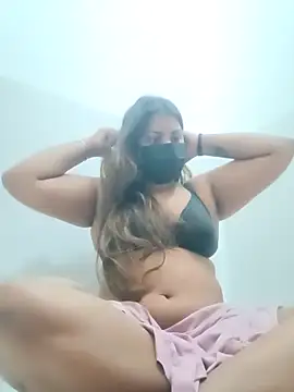 Hotmilfxox online show from December 2024 12:45:02 AM