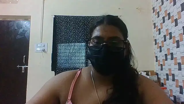 Snapshot of Hotmilfxox chatting on June 2026 08:24:02 AM Hotmilfxox online show from June 2026 08:24:02 AM