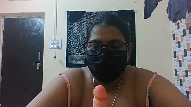 Snapshot of Hotmilfxox chatting on June 2026 09:01:01 AM Hotmilfxox online show from June 2026 09:01:01 AM