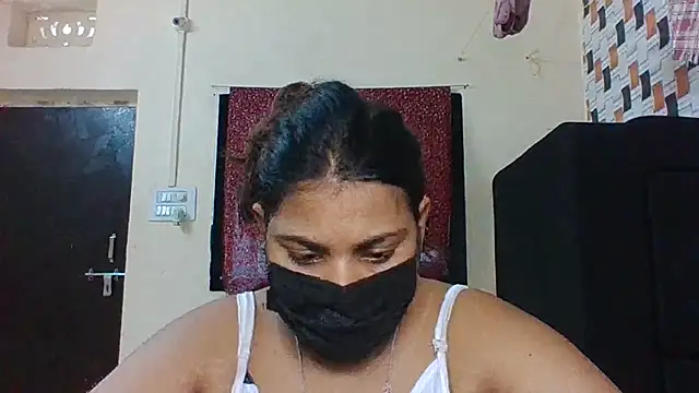 Snapshot of Hotmilfxox chatting on July 2026 07:47:01 AM Hotmilfxox online show from July 2026 07:47:01 AM