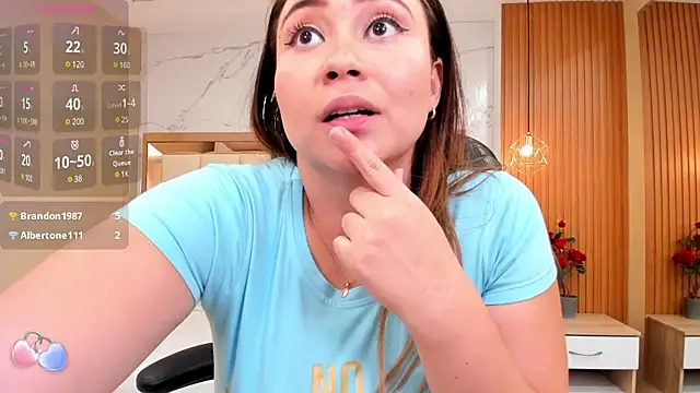 Snapshot of dulce_santamaria chatting on December 2024 01:14:01 AM dulce santamaria online show from December 2024 01:14:01 AM