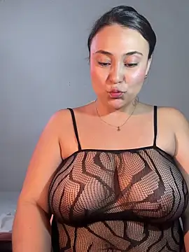 Snapshot of dulce_santamaria chatting on March 2025 06:48:01 AM dulce santamaria online show from March 2025 06:48:01 AM